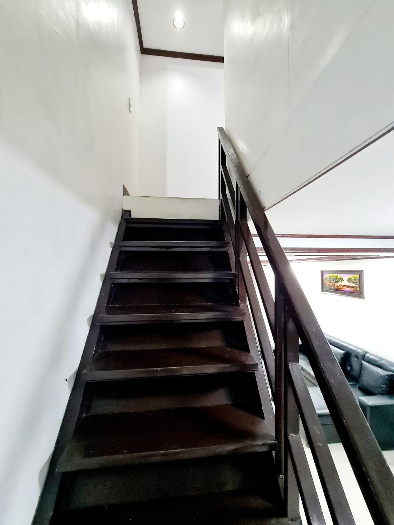 Calapan City Fully Furnished House Transient Near Xentromall L39 Экстерьер фото