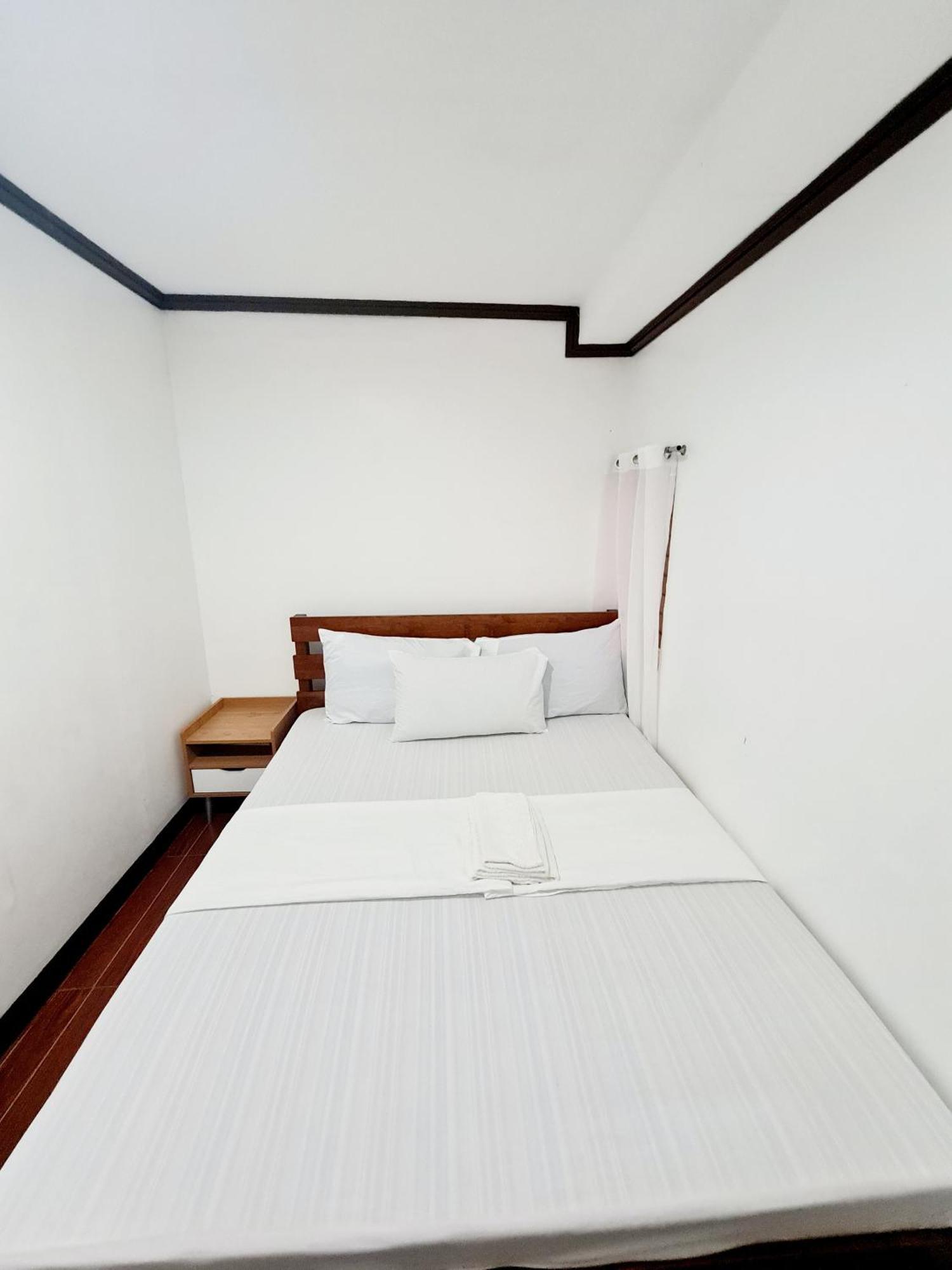 Calapan City Fully Furnished House Transient Near Xentromall L39 Экстерьер фото
