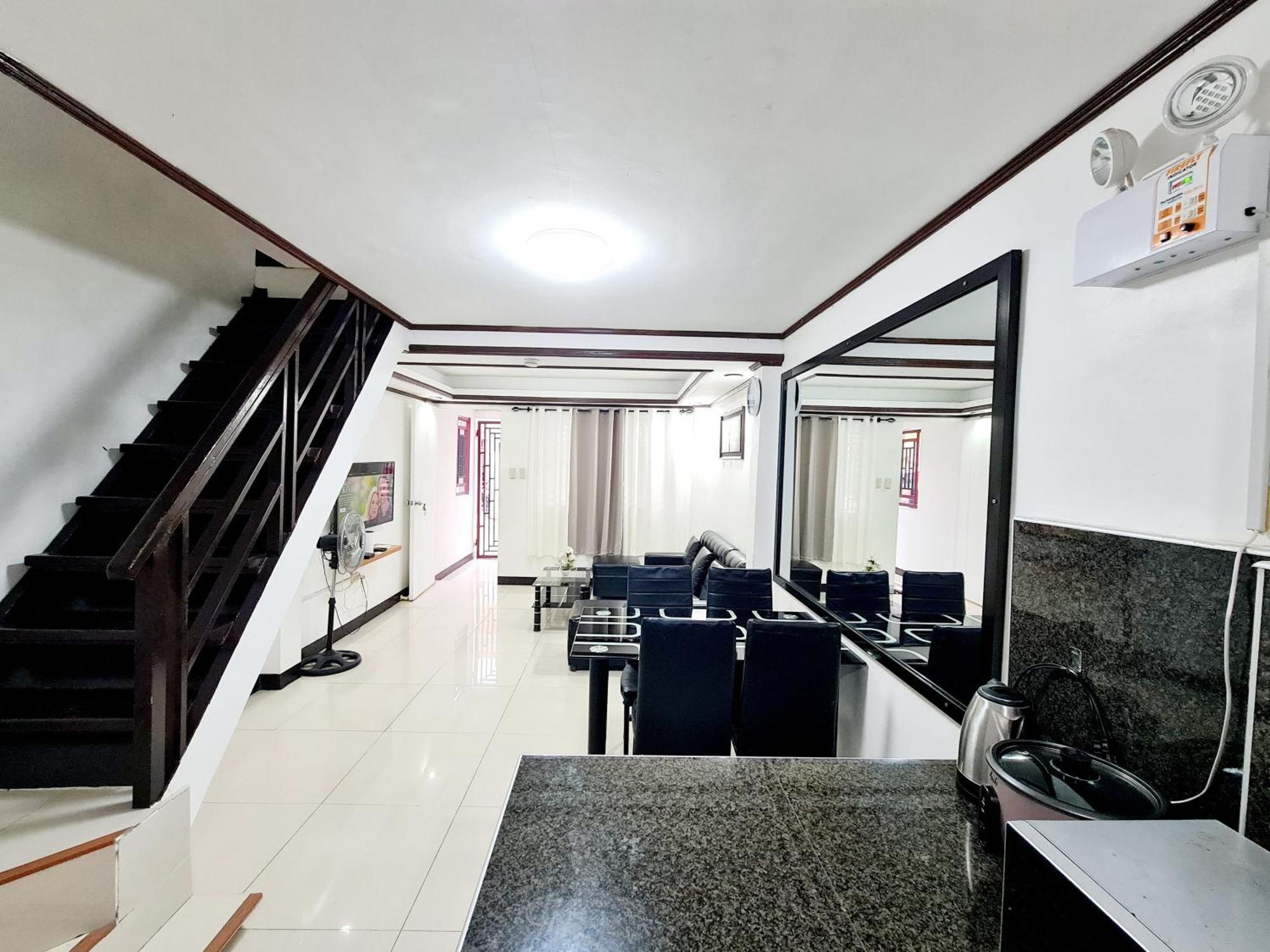 Calapan City Fully Furnished House Transient Near Xentromall L39 Экстерьер фото