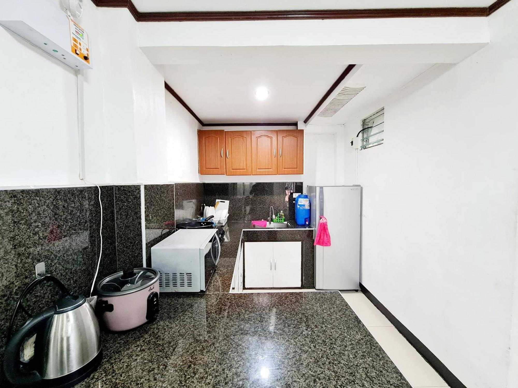 Calapan City Fully Furnished House Transient Near Xentromall L39 Экстерьер фото