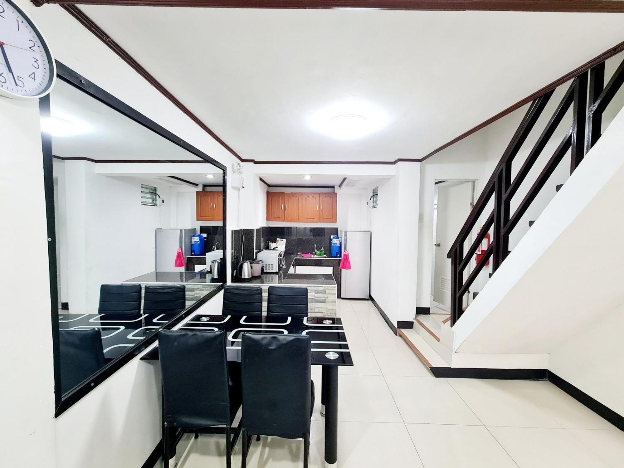 Calapan City Fully Furnished House Transient Near Xentromall L39 Экстерьер фото