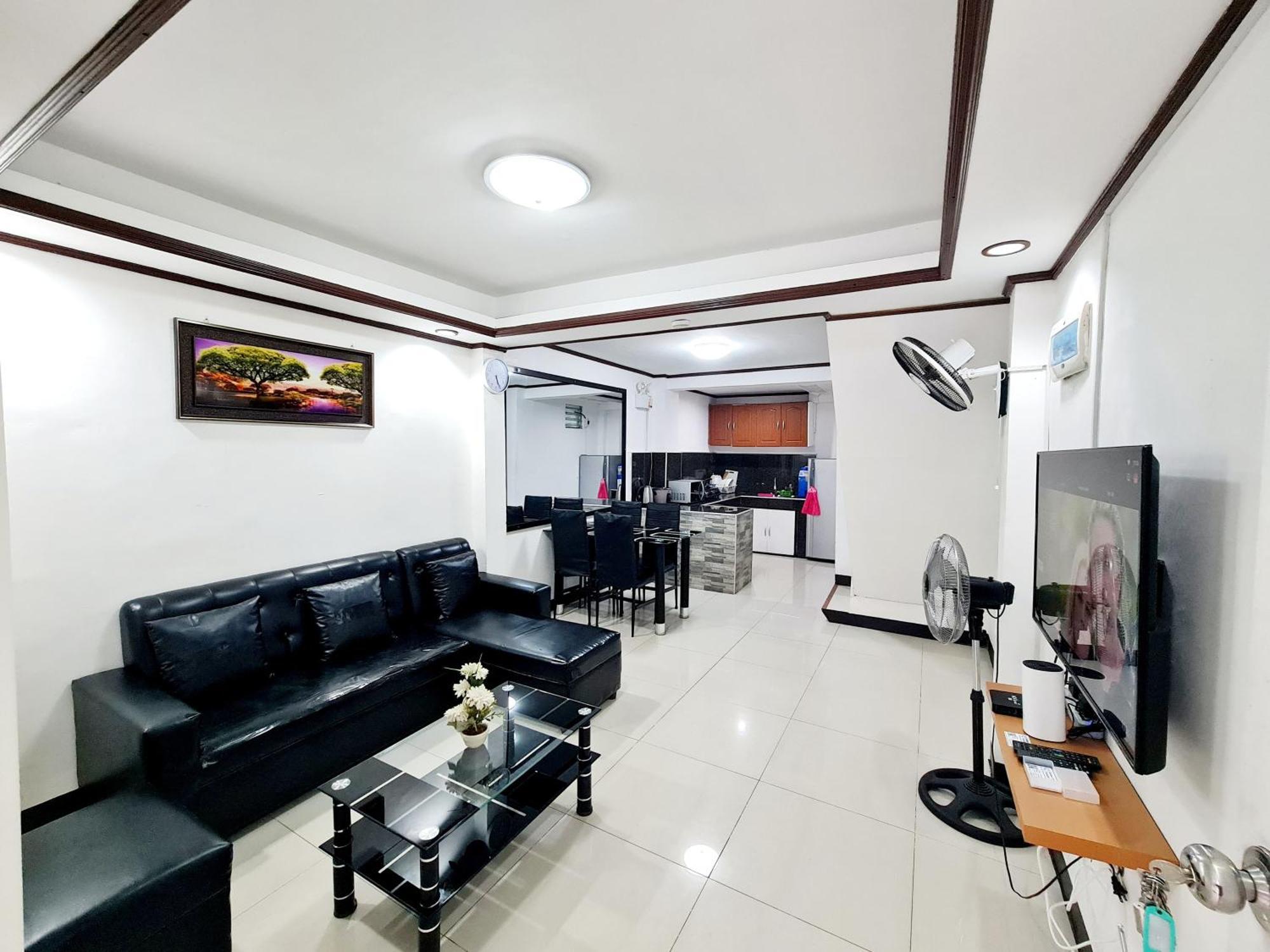 Calapan City Fully Furnished House Transient Near Xentromall L39 Экстерьер фото